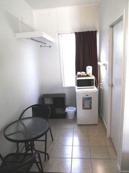 Cool Palms Motel 3*