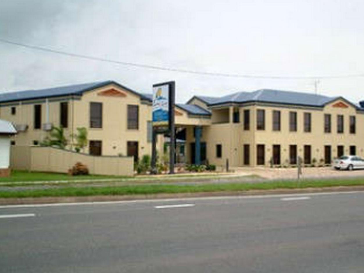 Coral Cay Motel