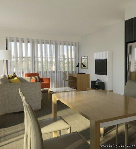 Quest On Gordon Aparthotel 4*