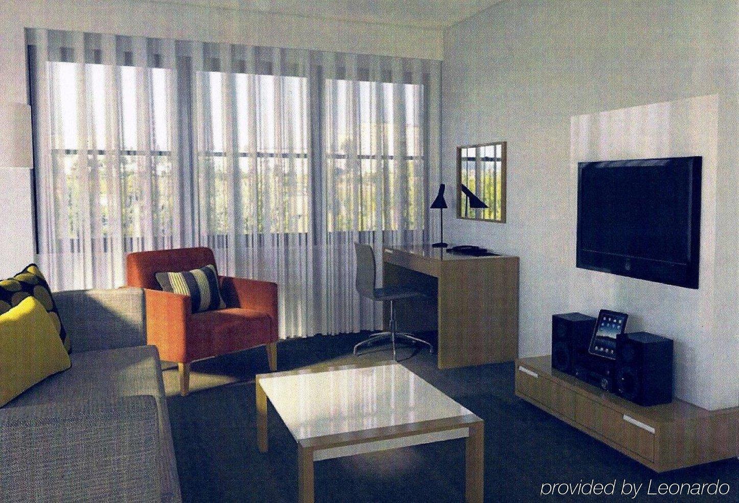 Quest On Gordon Aparthotel 4*