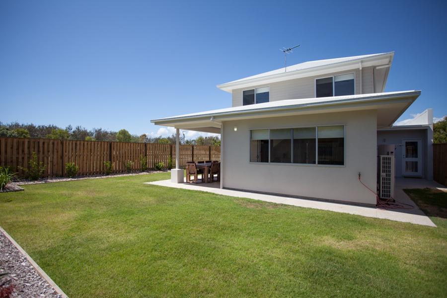 Petrie Beach Holiday