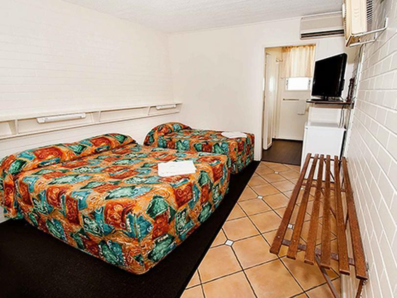 Motel Paradise