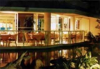 Ocean International 4* Mackay