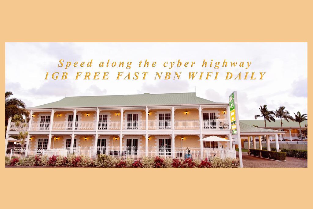Motel White Lace Motor
