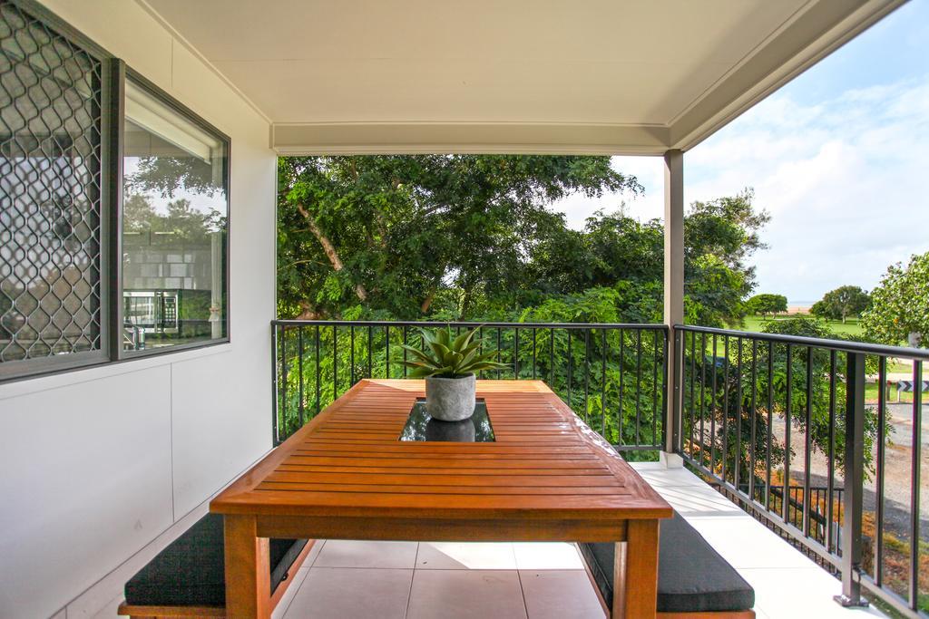 Beach Breeze Holiday House * Mackay