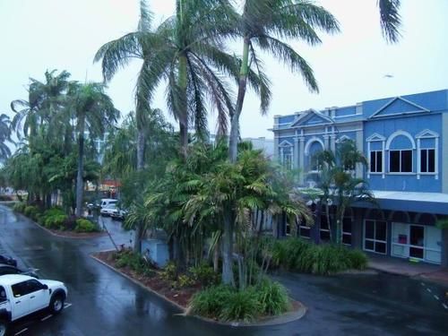 Hotel Mcguire's Cbd