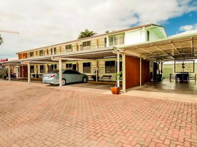 Paradise Motel