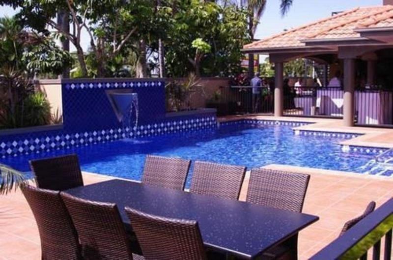 Reef 4* Mackay