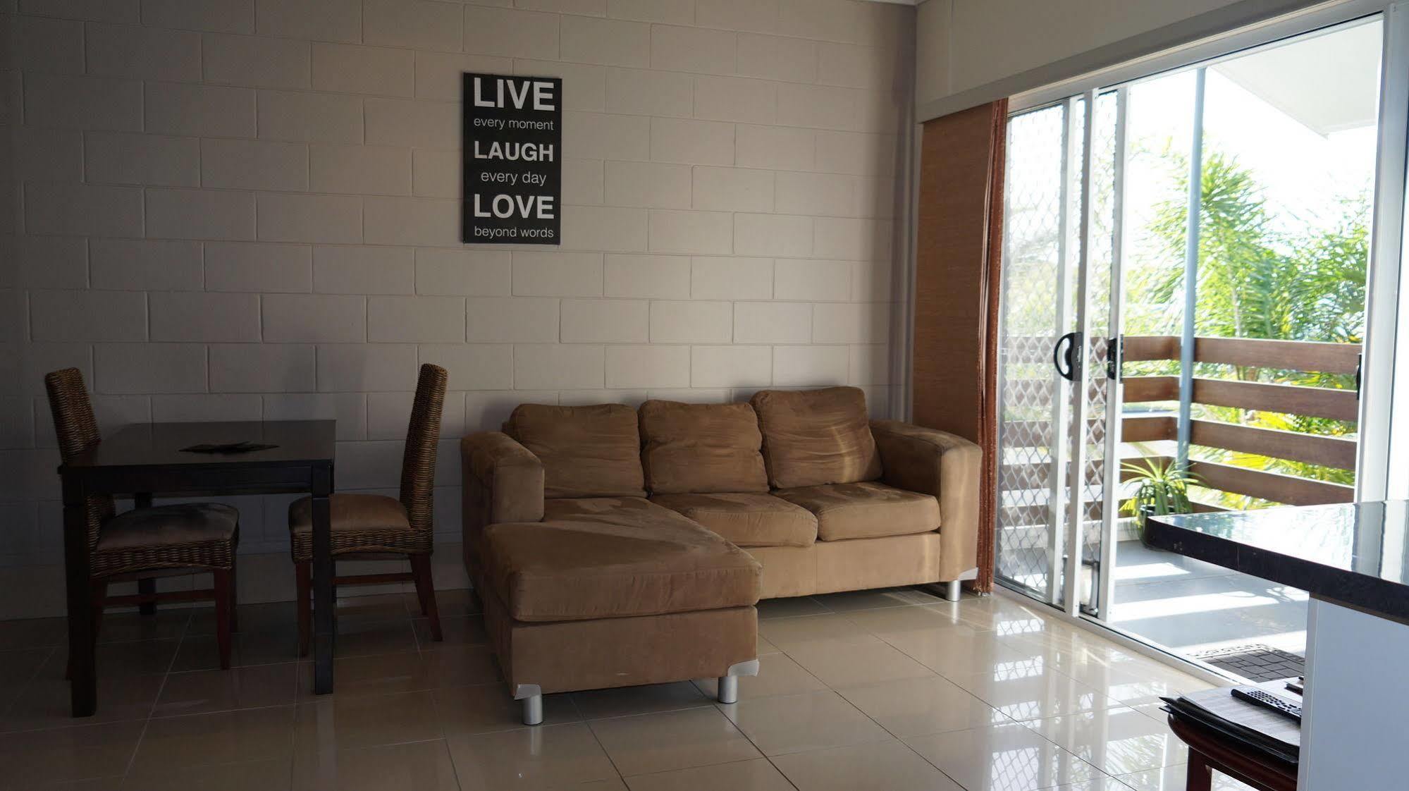 La Solana Units - Blacks Apartment