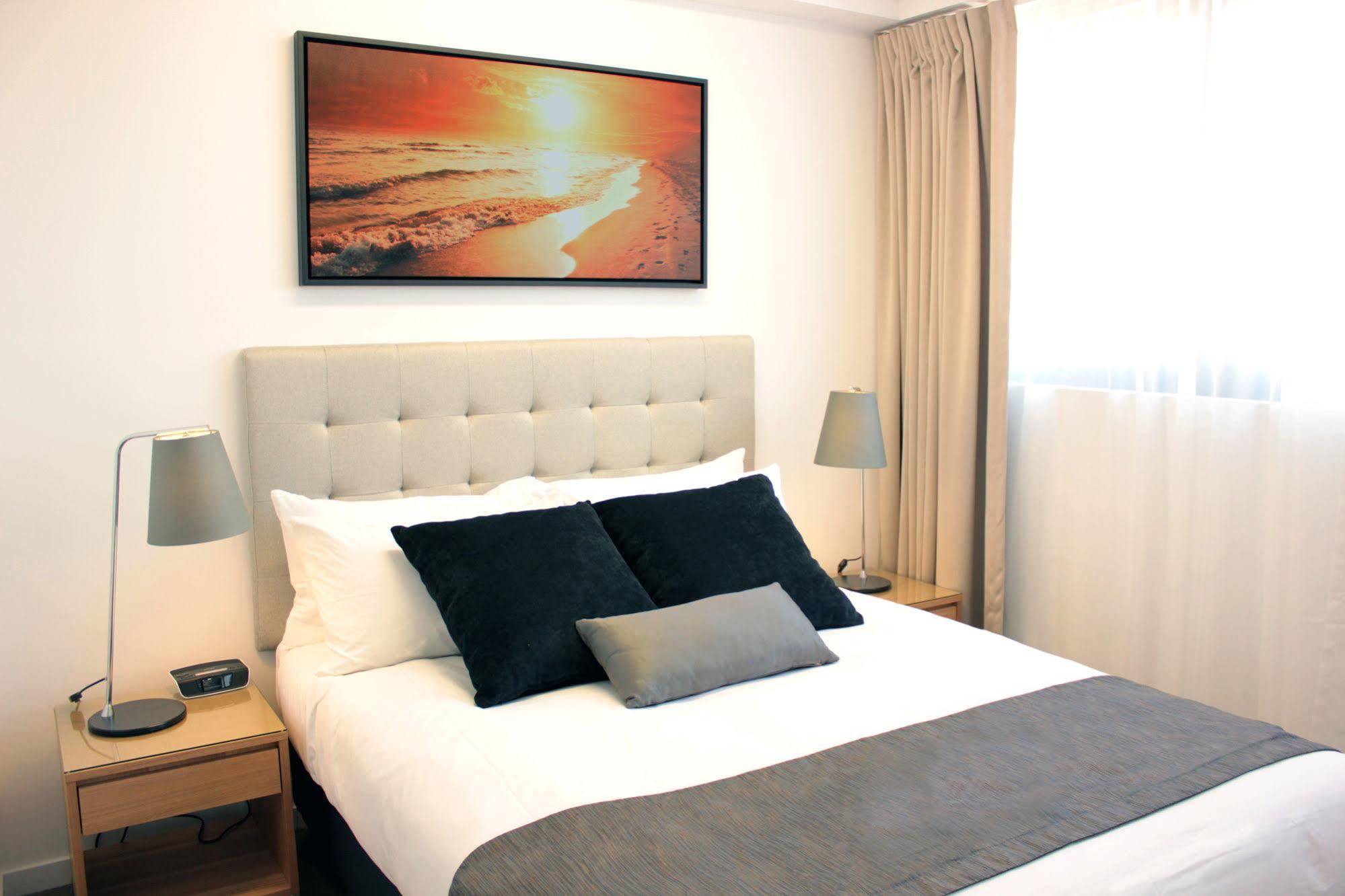 Aparthotel Pacific Sands 4*