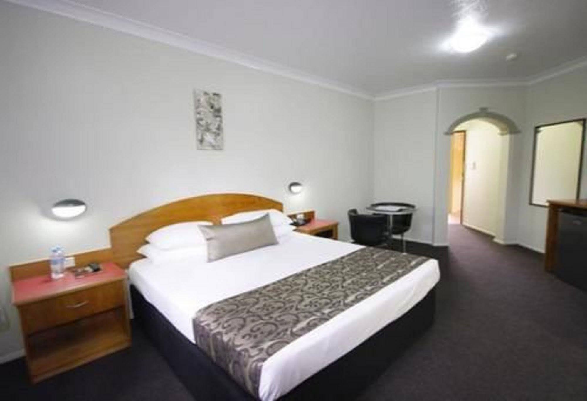 Country Comfort Hotel