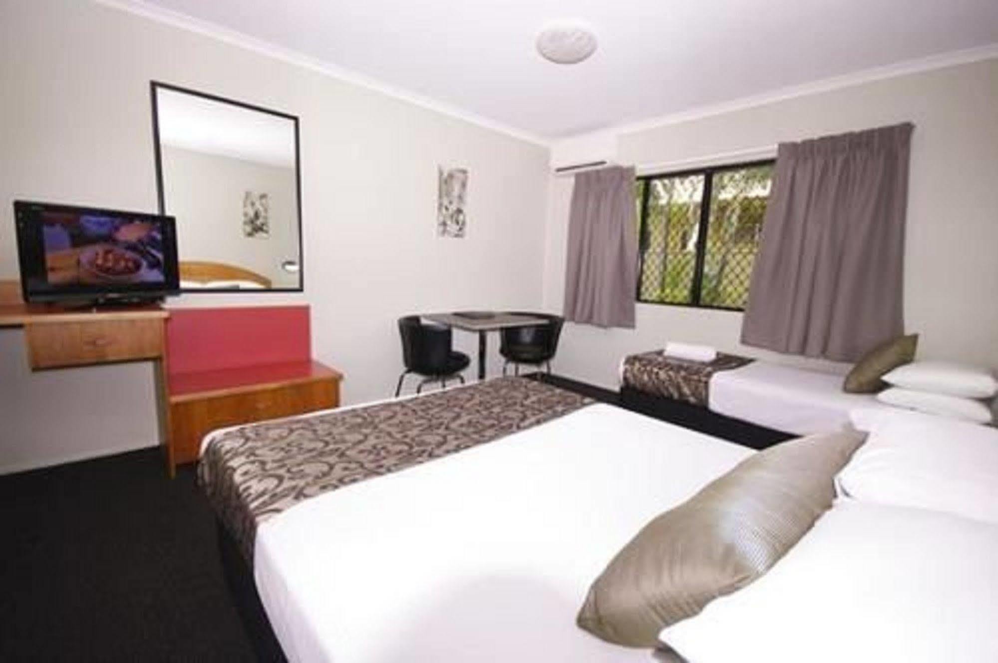 Country Comfort 4* Mackay
