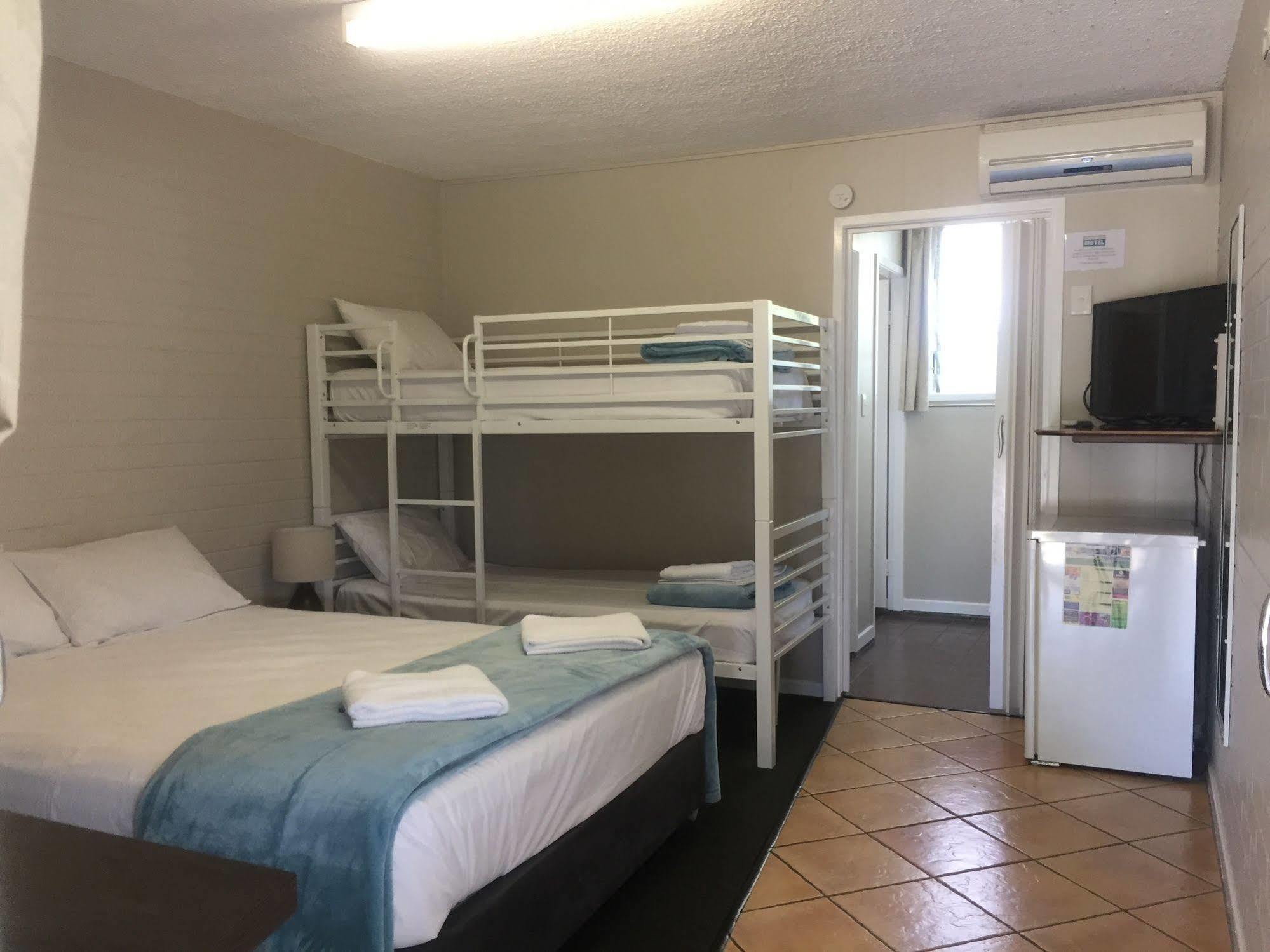 Motel Paradise