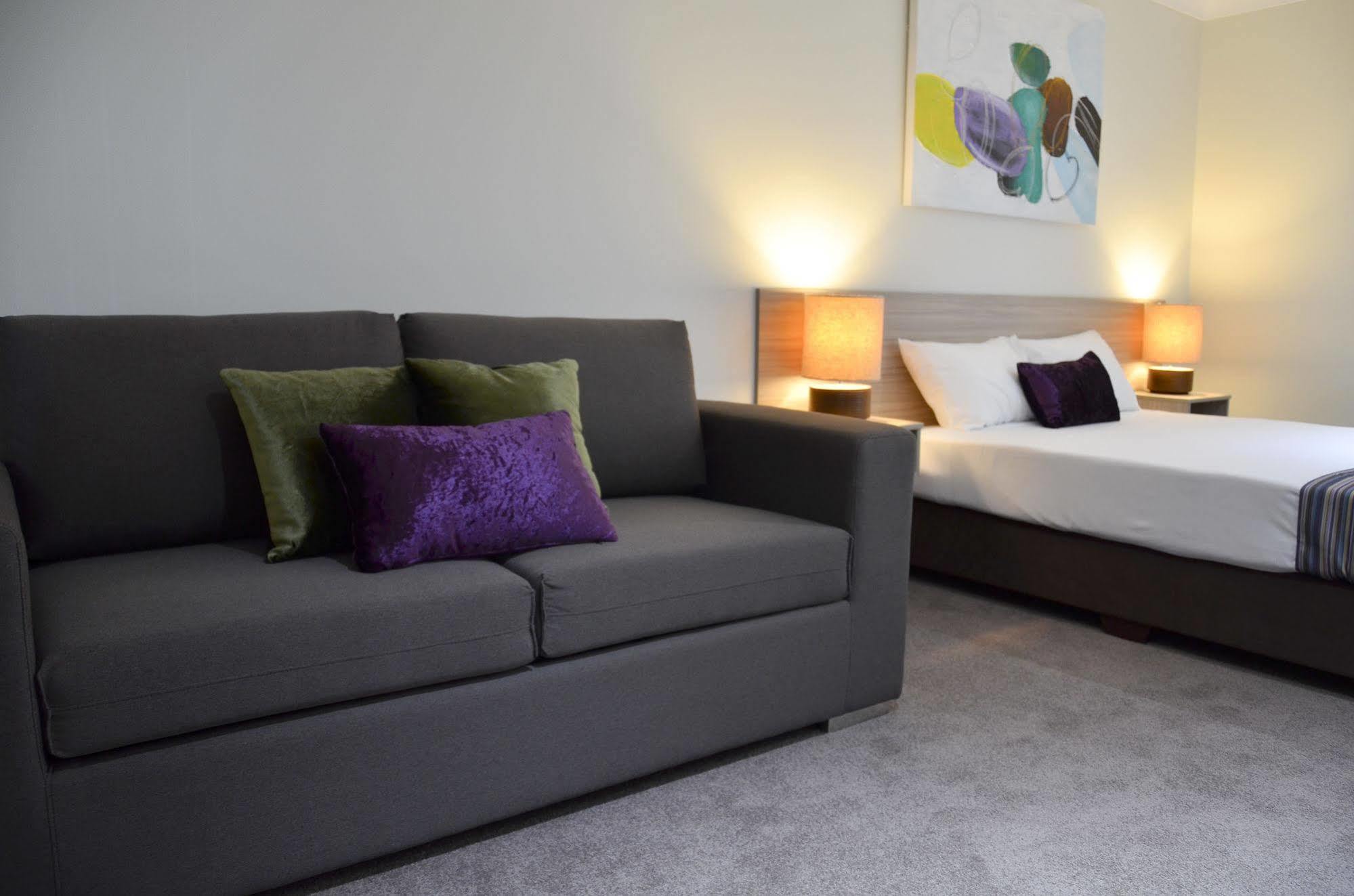 Beachside Boutique 3*