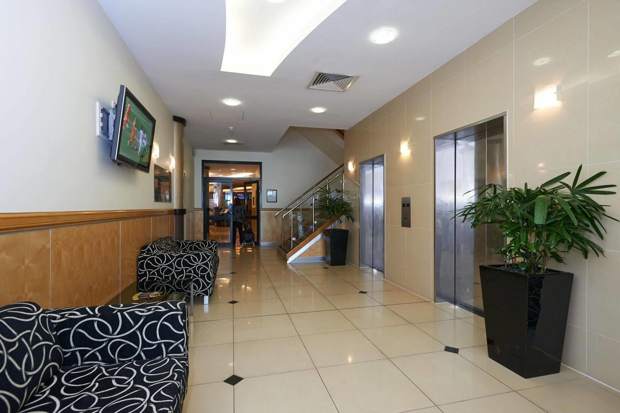 Rydges Mackay