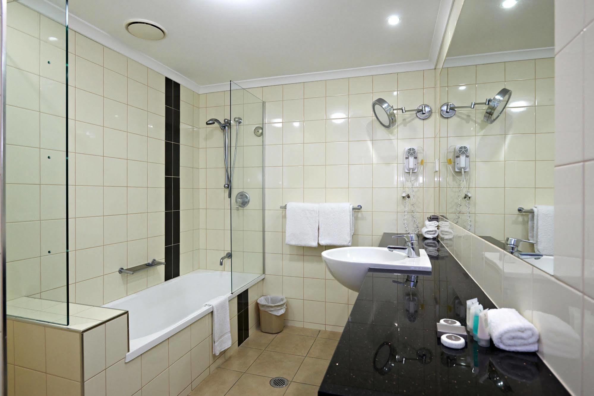 Rydges Mackay