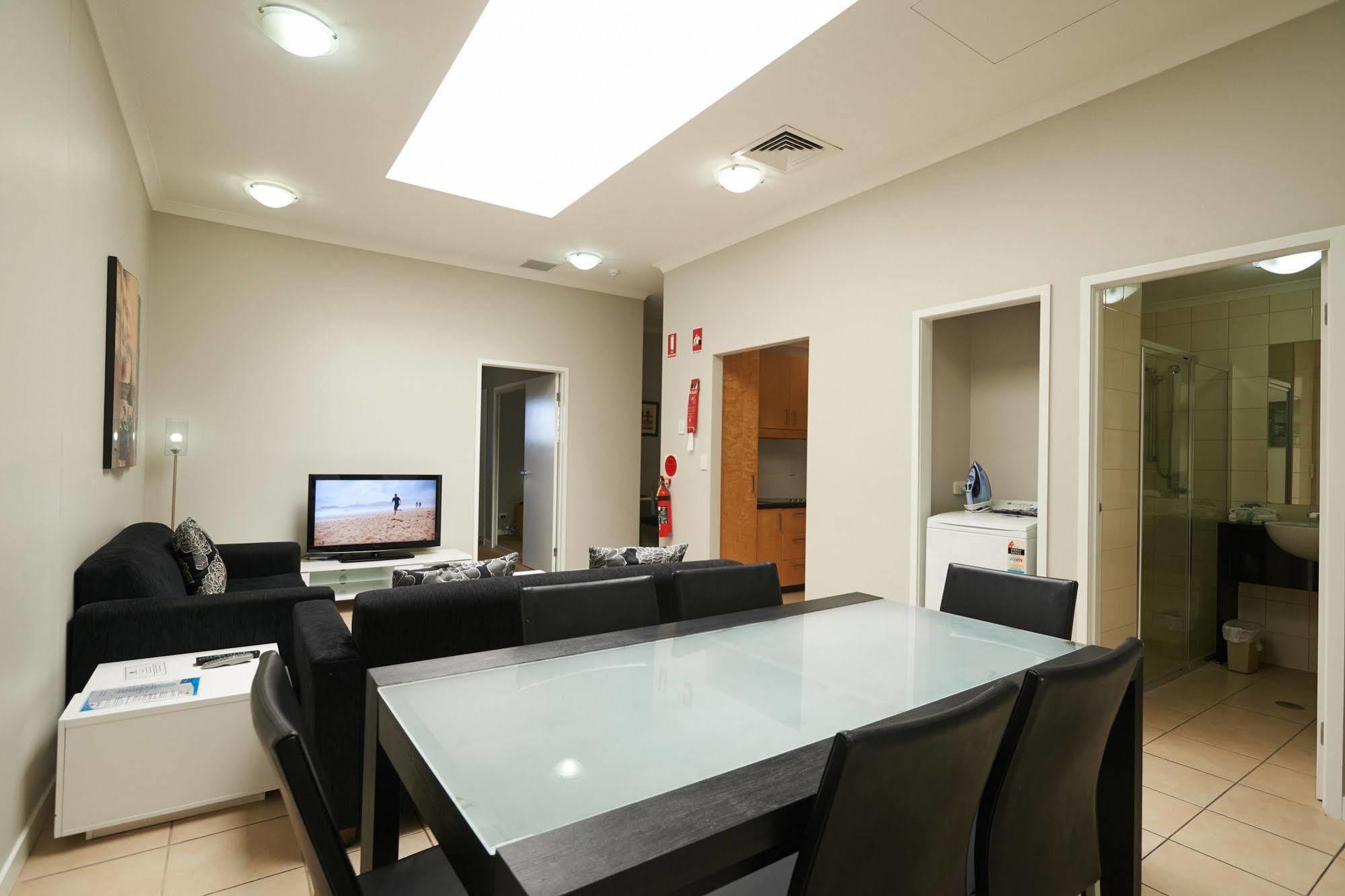 Rydges Hotel 4*