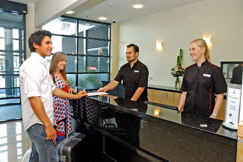 Rydges 4*