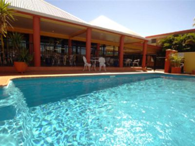 Reef 4* Mackay
