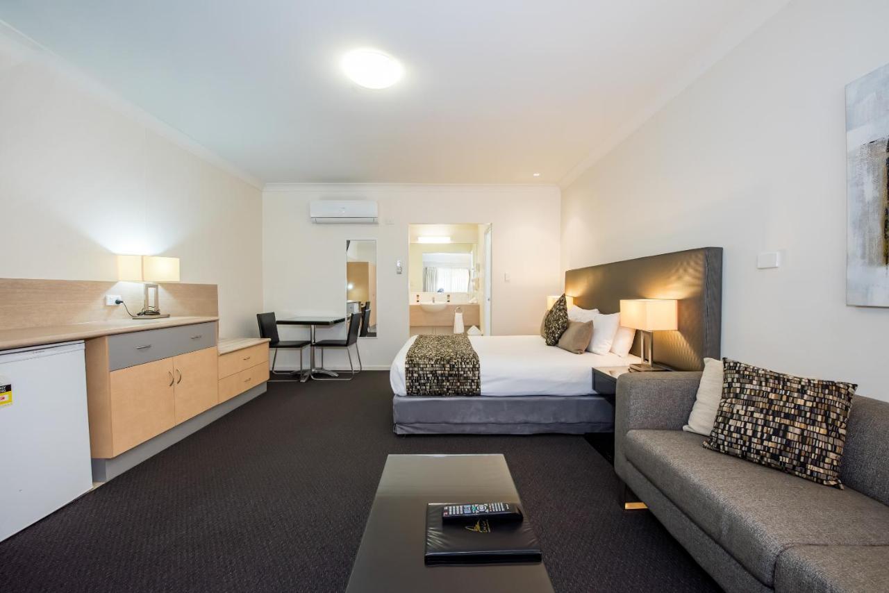 Coral Cay Motel 4*