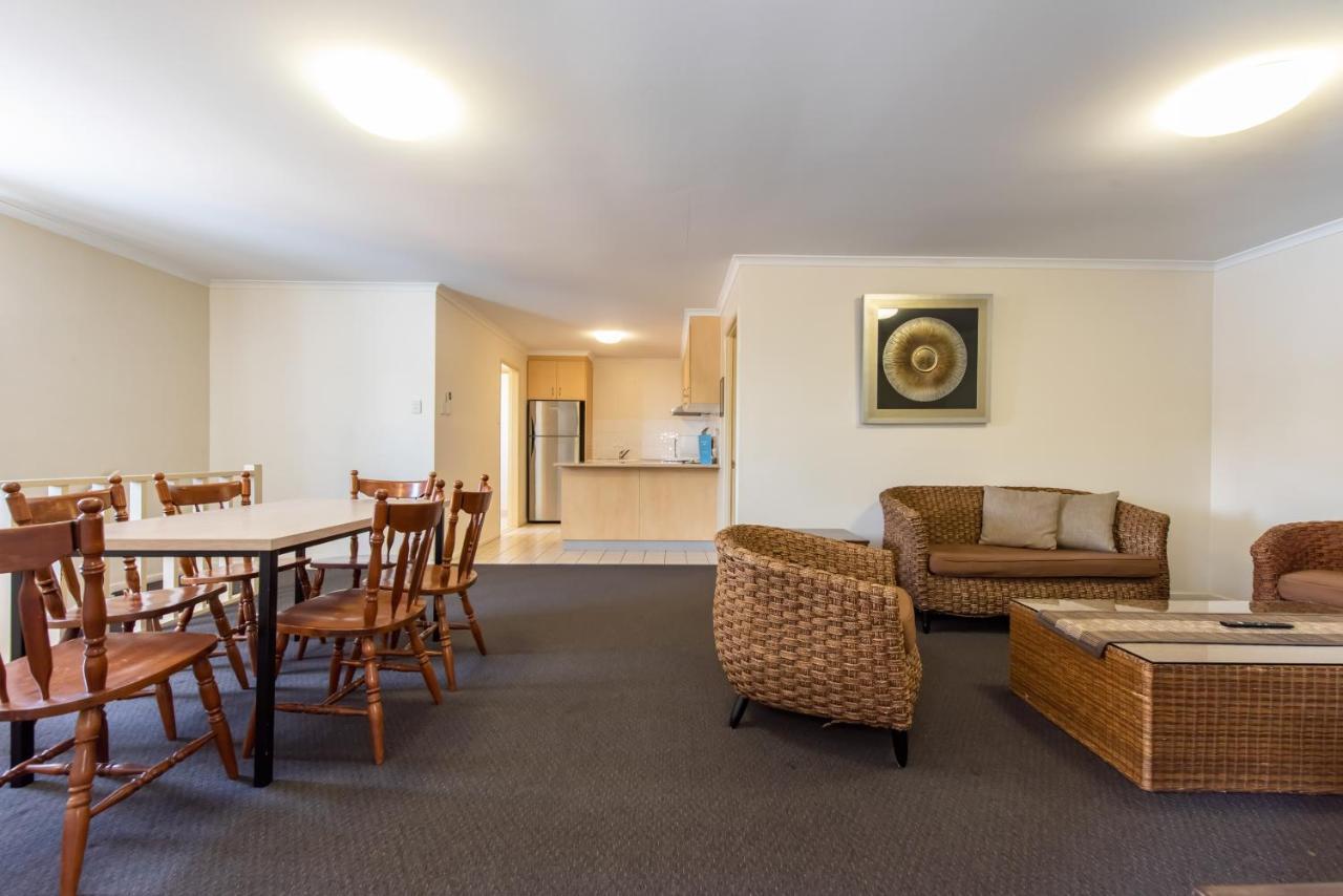 Coral Cay 4*