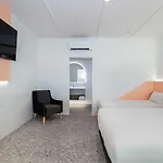 Bel Air Motel