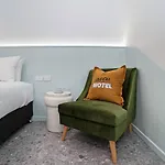 Bel Air Motel