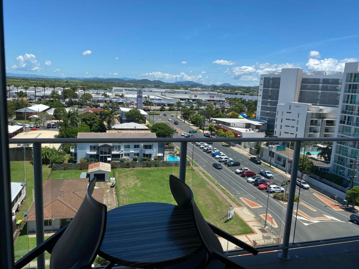 Apartment Airtrip On River Street,
