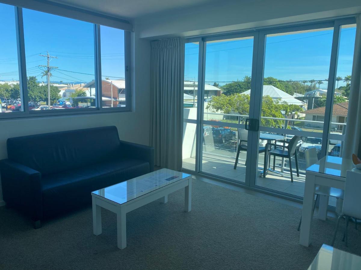 Apartment Airtrip On River Street,