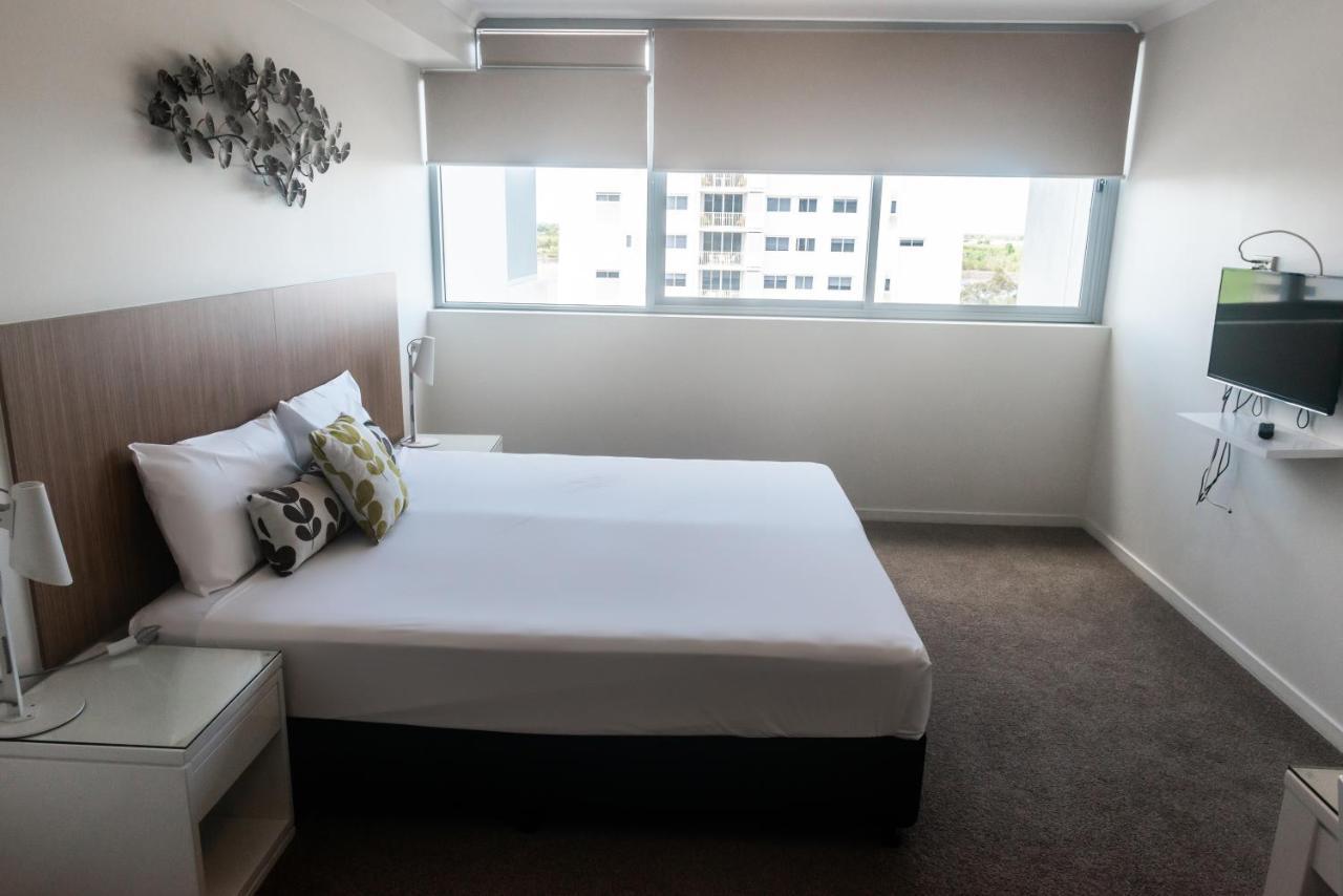 Apartment Airtrip On River Street,