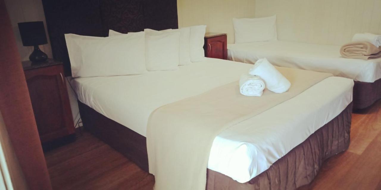Country Plaza Motor Motel Mackay