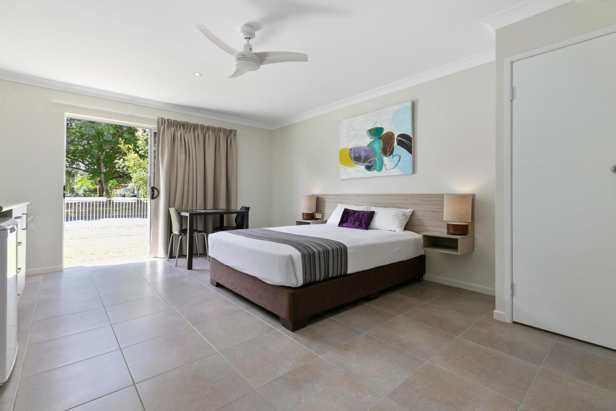 Beachside Boutique Motel 3*