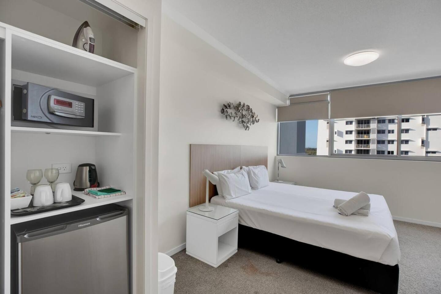 Modern Dual Key W Pool In The Heart Of Apartamento