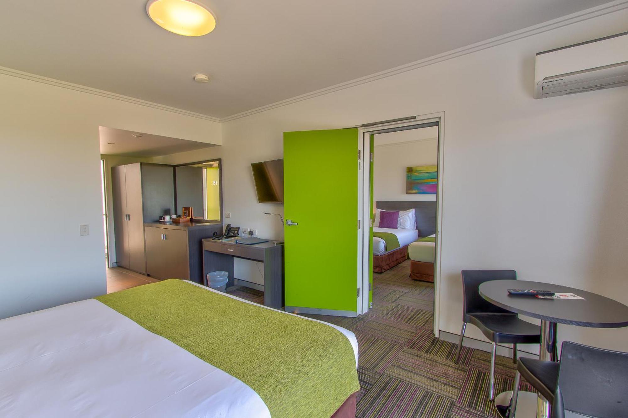 Oceanside Official Motel