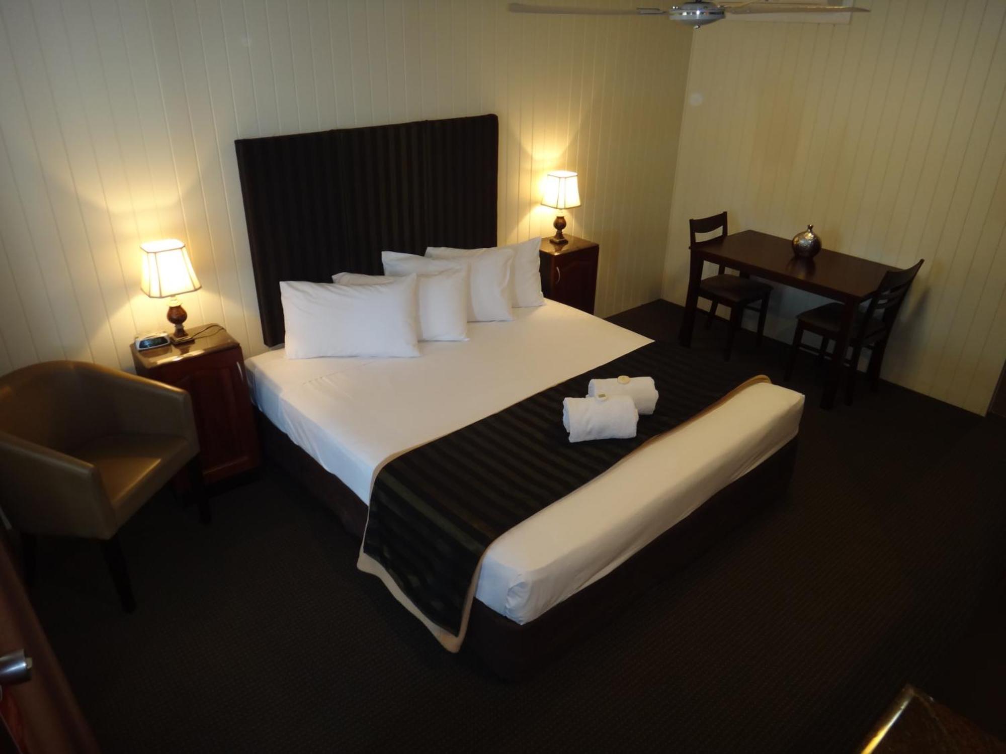 Motel Country Plaza Motor