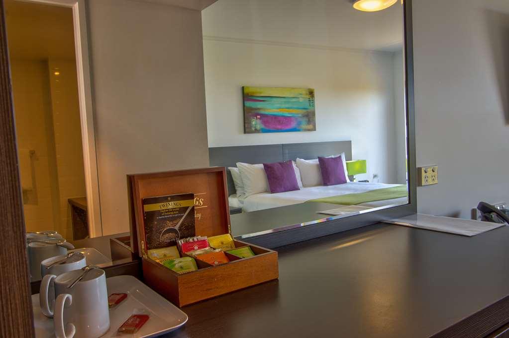 Oceanside Official 4* Mackay