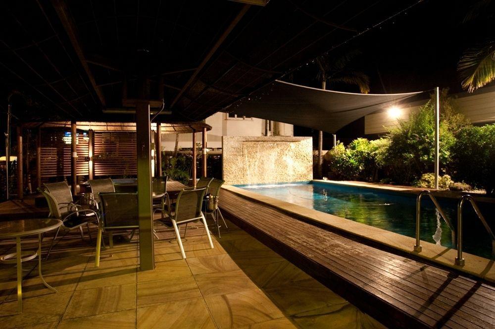 Country Plaza Motor 4*