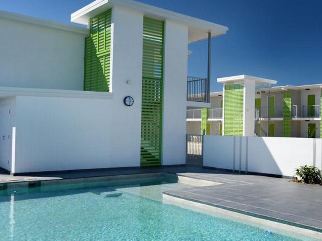 Oceanside Official 4* Mackay