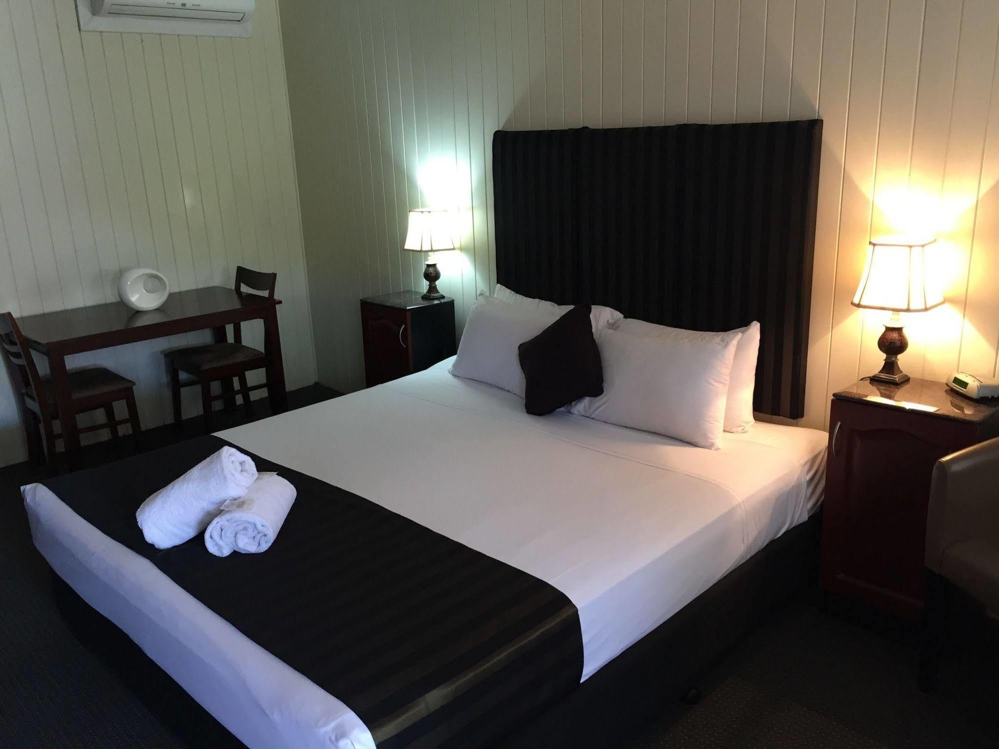 Country Plaza Motor Mackay
