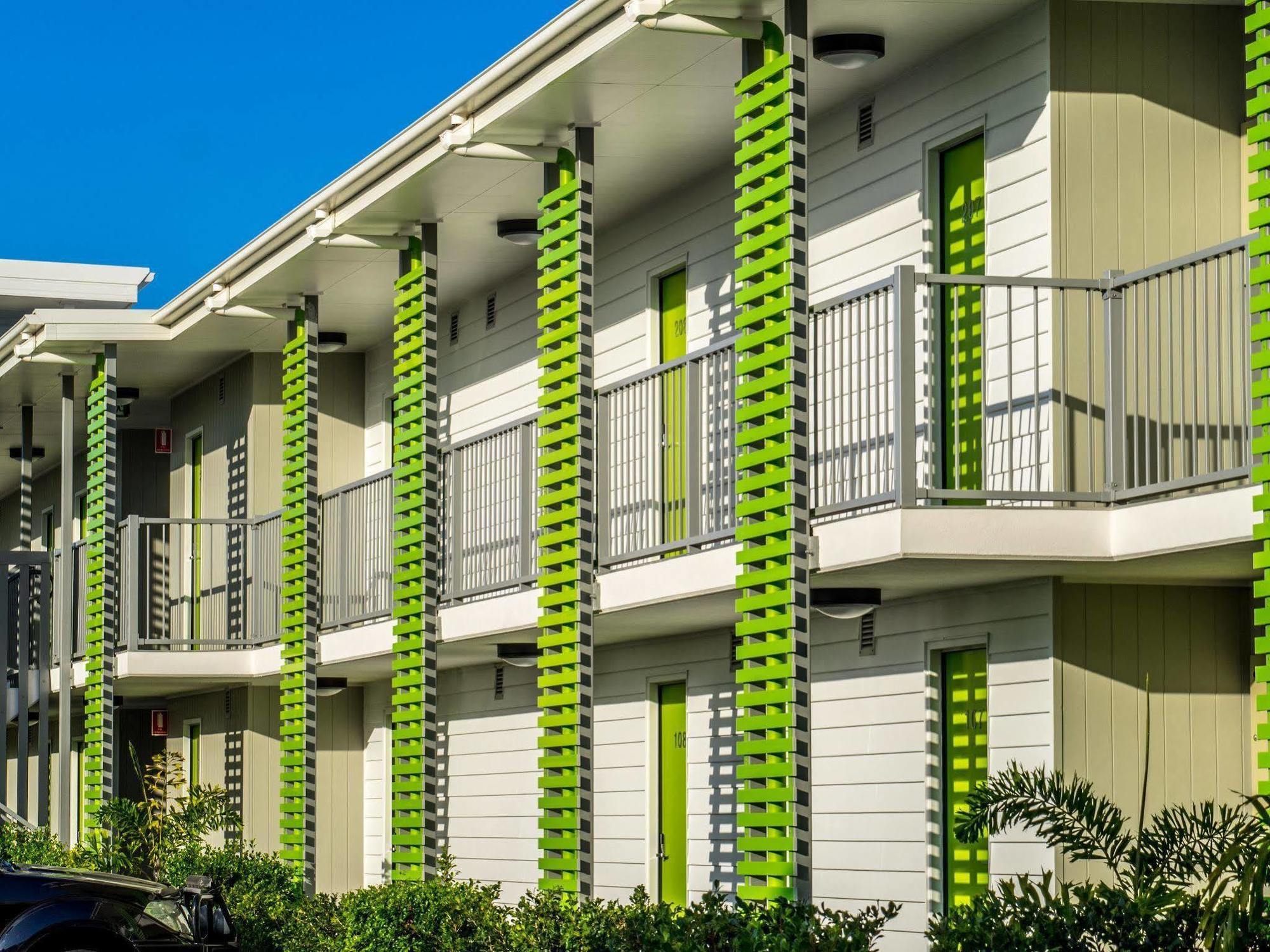 Oceanside Official 4* Mackay
