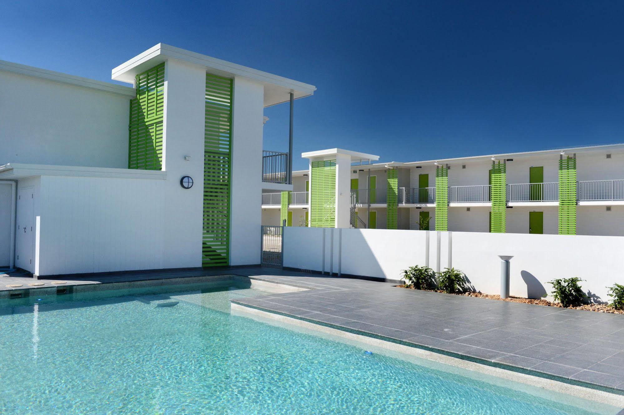 Oceanside Official 4*