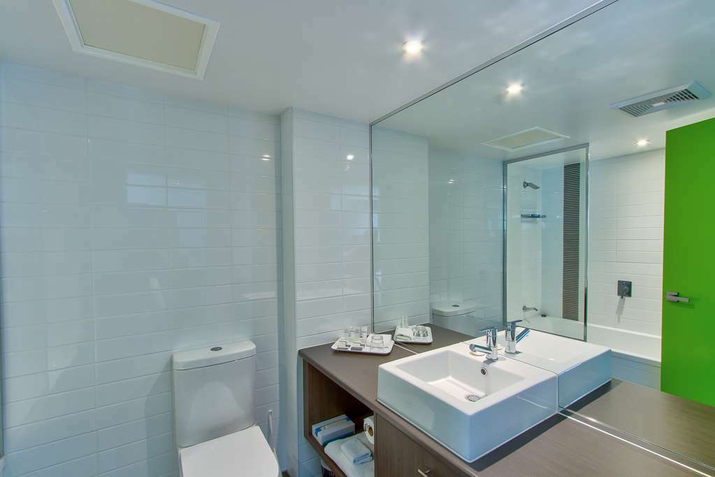 Oceanside Official 4*